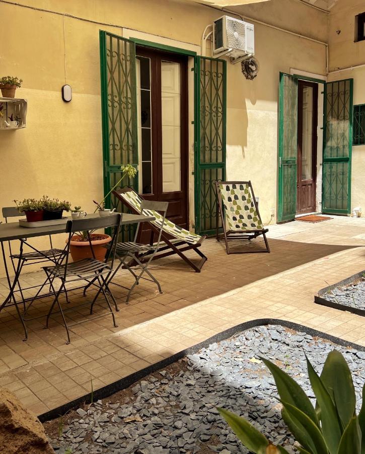 Hotel Saranton House Catania Exterior foto