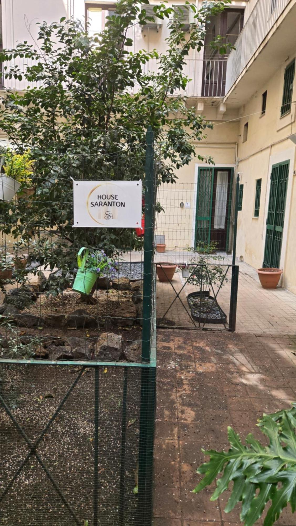 Hotel Saranton House Catania Exterior foto