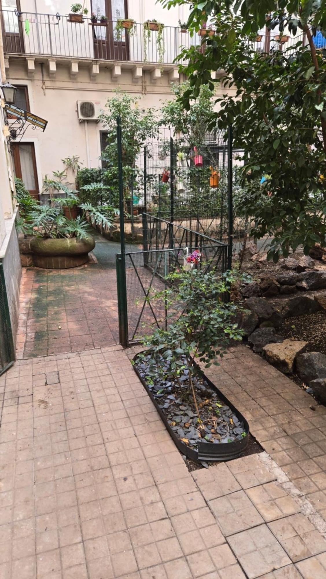 Hotel Saranton House Catania Exterior foto
